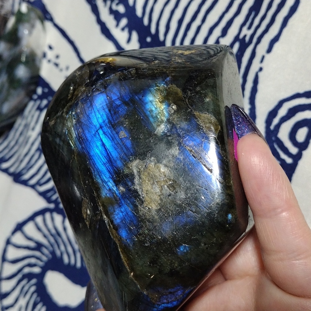 Blue Flash Labradorite FF - Picture 3 of 3
